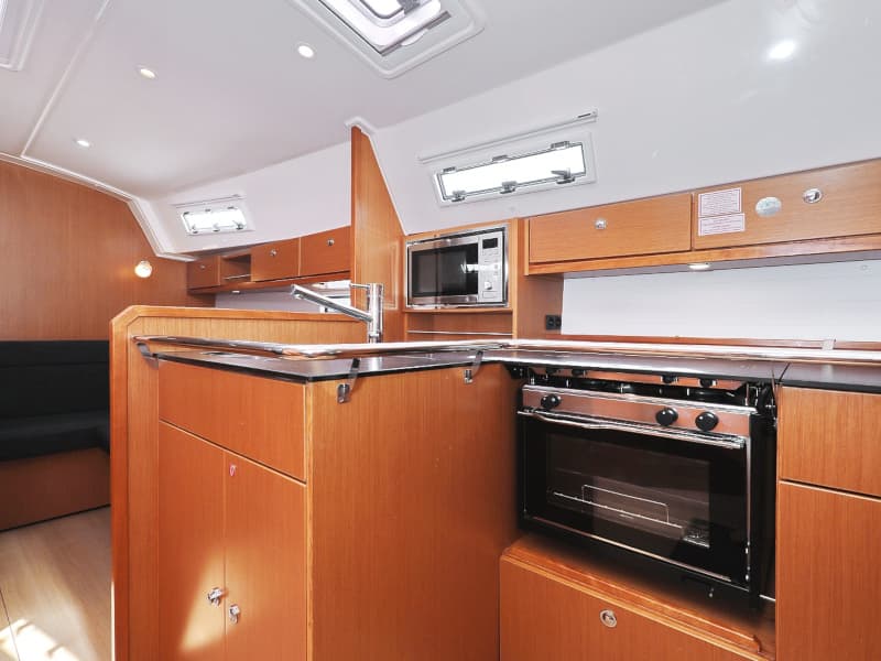 Bavaria 36 Cruiser - photo 82