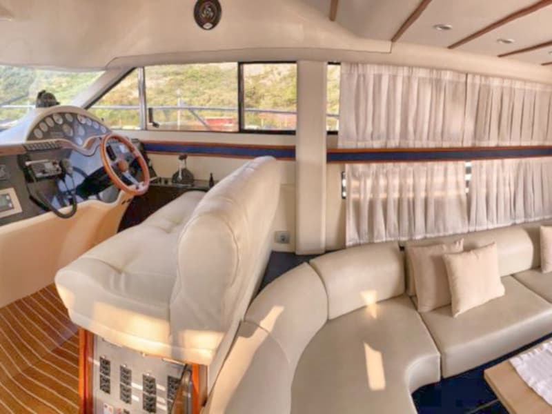 Fairlane Phantom 40 - photo 10