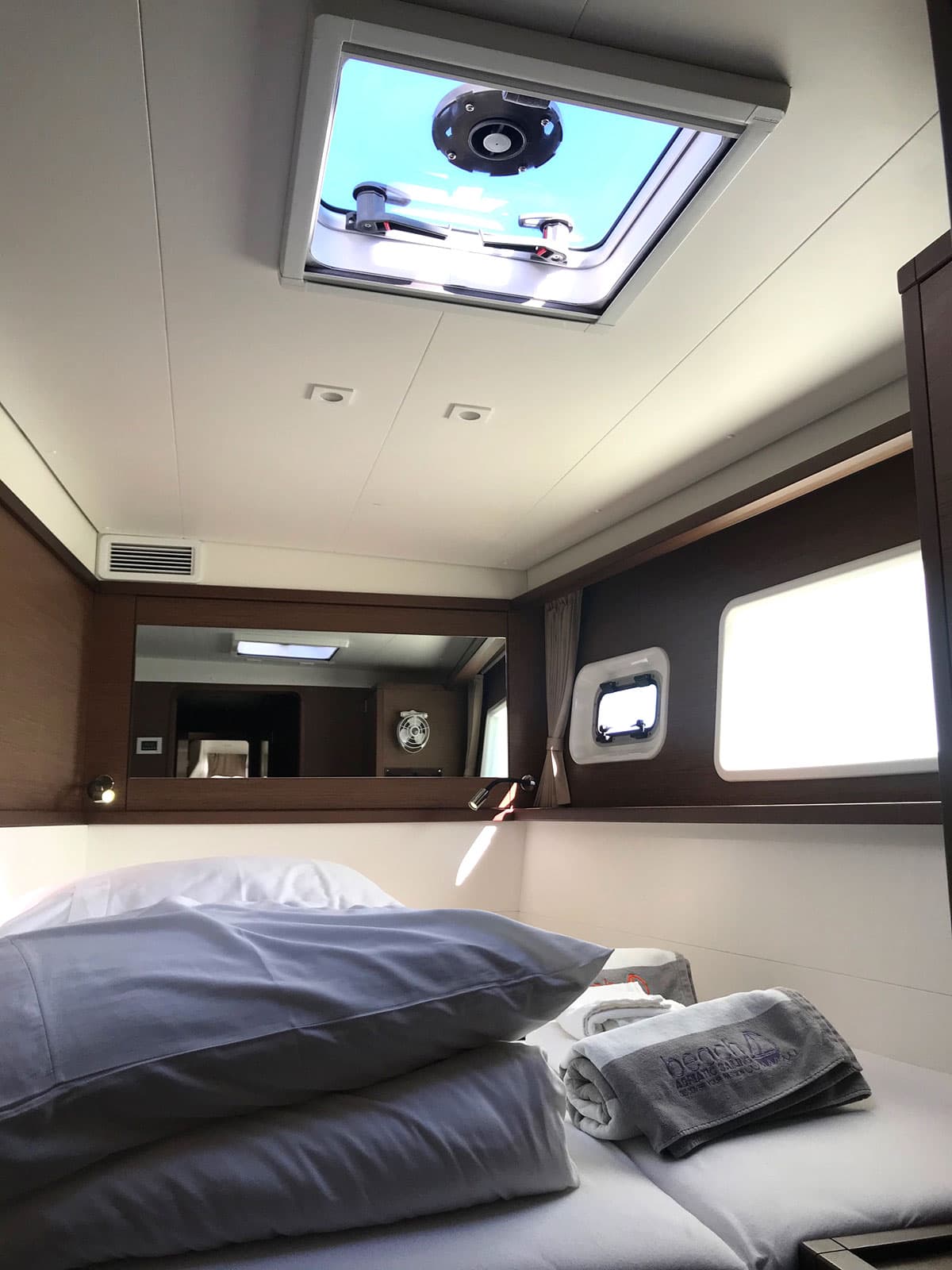 Lagoon 450 Fly - photo 9