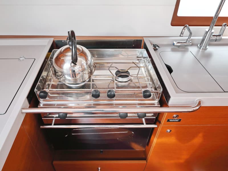 Oceanis 51.1 - photo 51