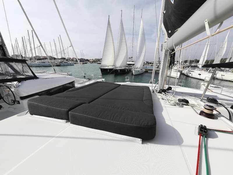 Lagoon 40 - photo 47