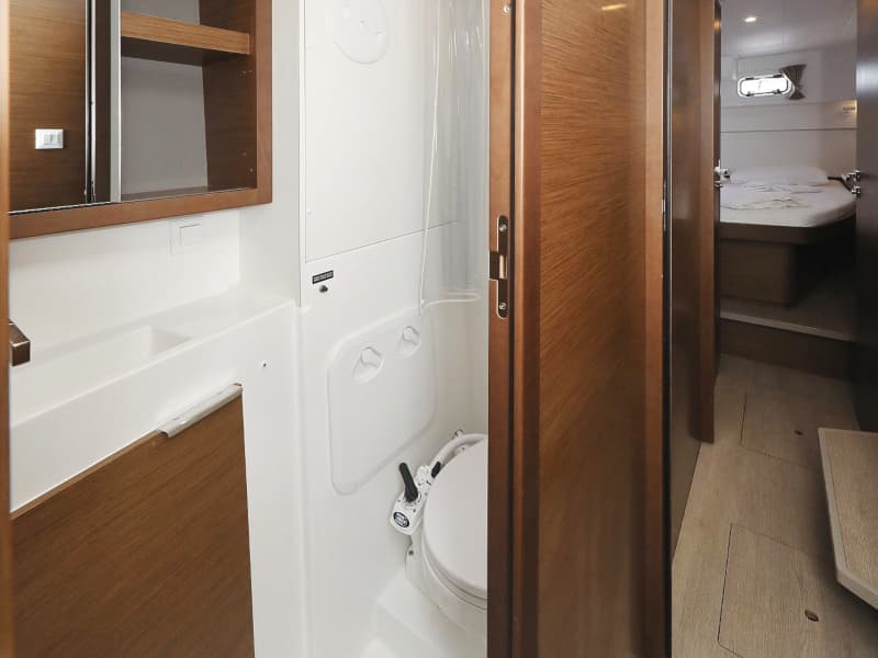 Lagoon 40 - photo 23