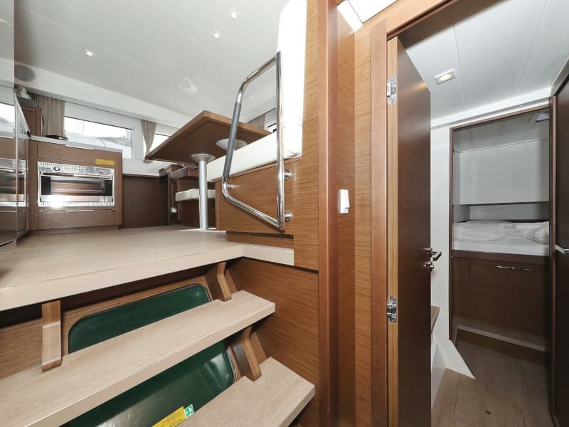 Lagoon 40 - photo 48