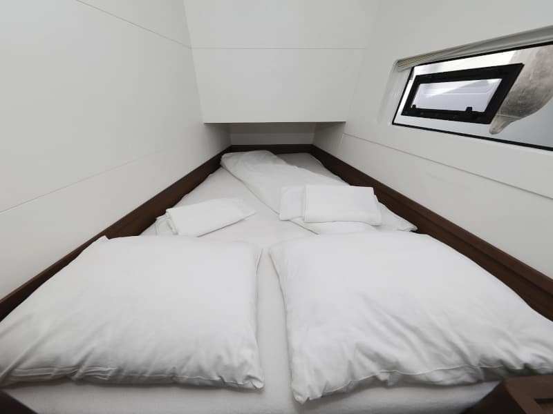 Lagoon 40 - photo 24