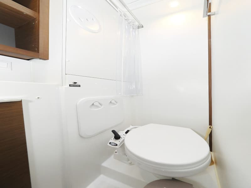 Lagoon 40 - photo 42