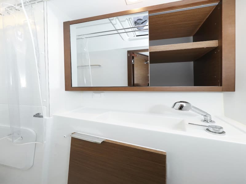 Lagoon 40 - photo 18