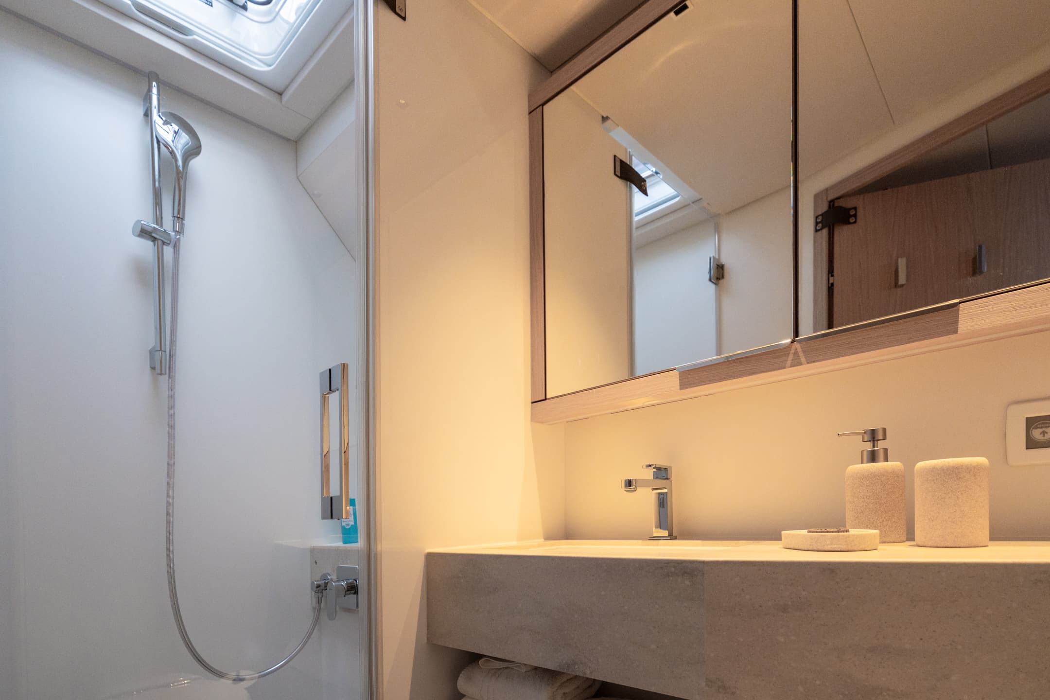 Lagoon Sixty 5 - photo 8