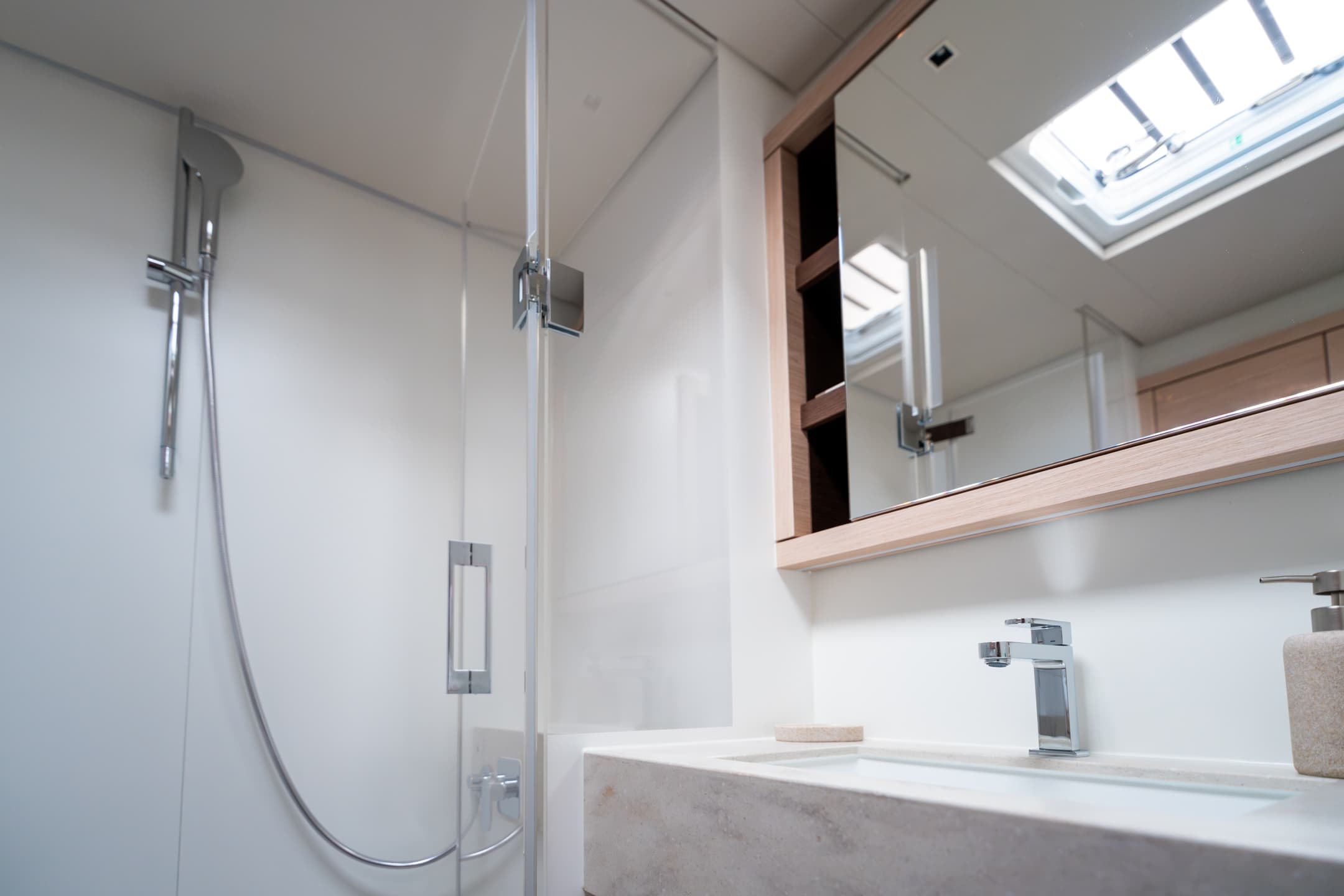 Lagoon Sixty 5 - photo 11