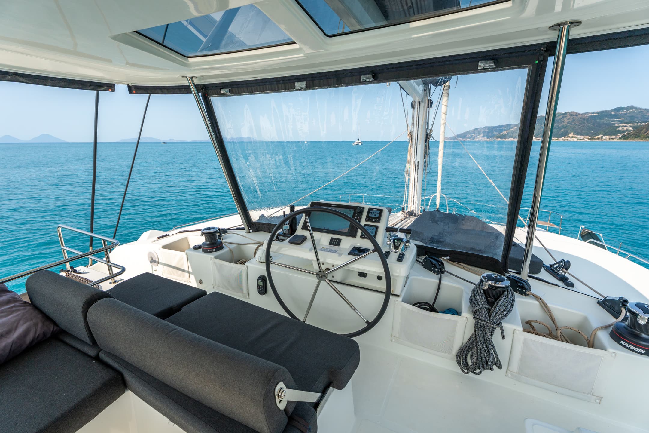 Lagoon 51 - photo 16