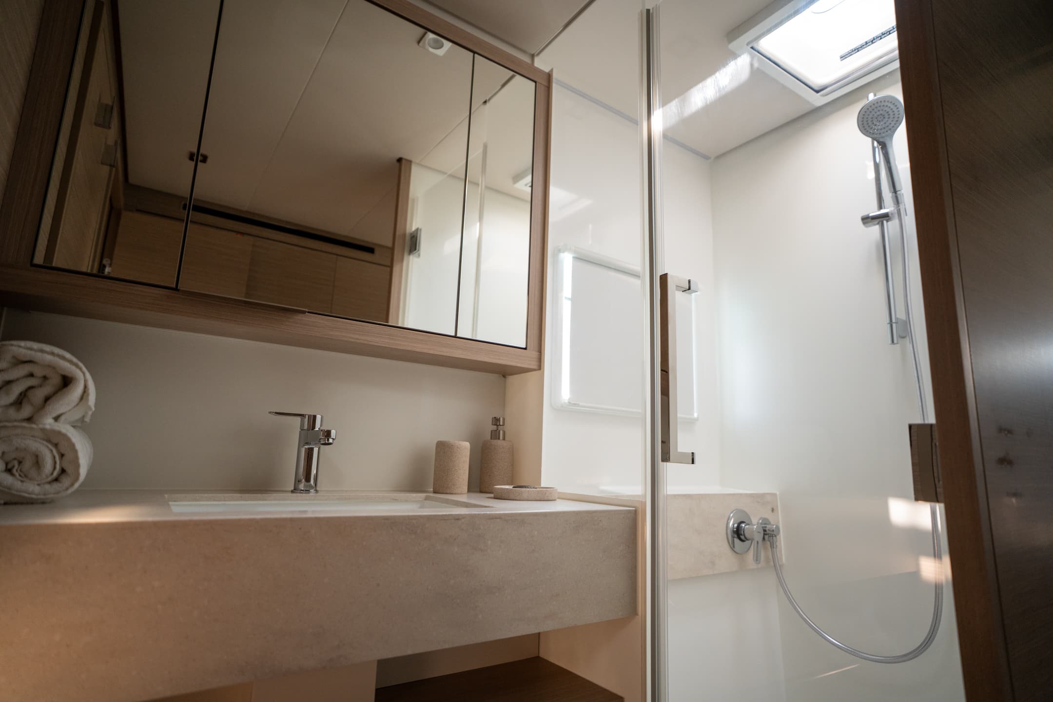 Lagoon 55 - photo 14