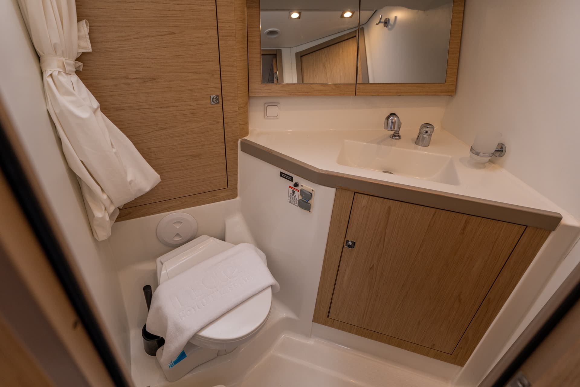 Oceanis 45 - photo 19