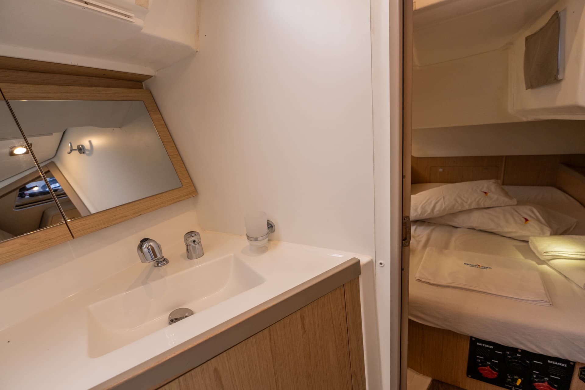 Oceanis 45 - photo 16