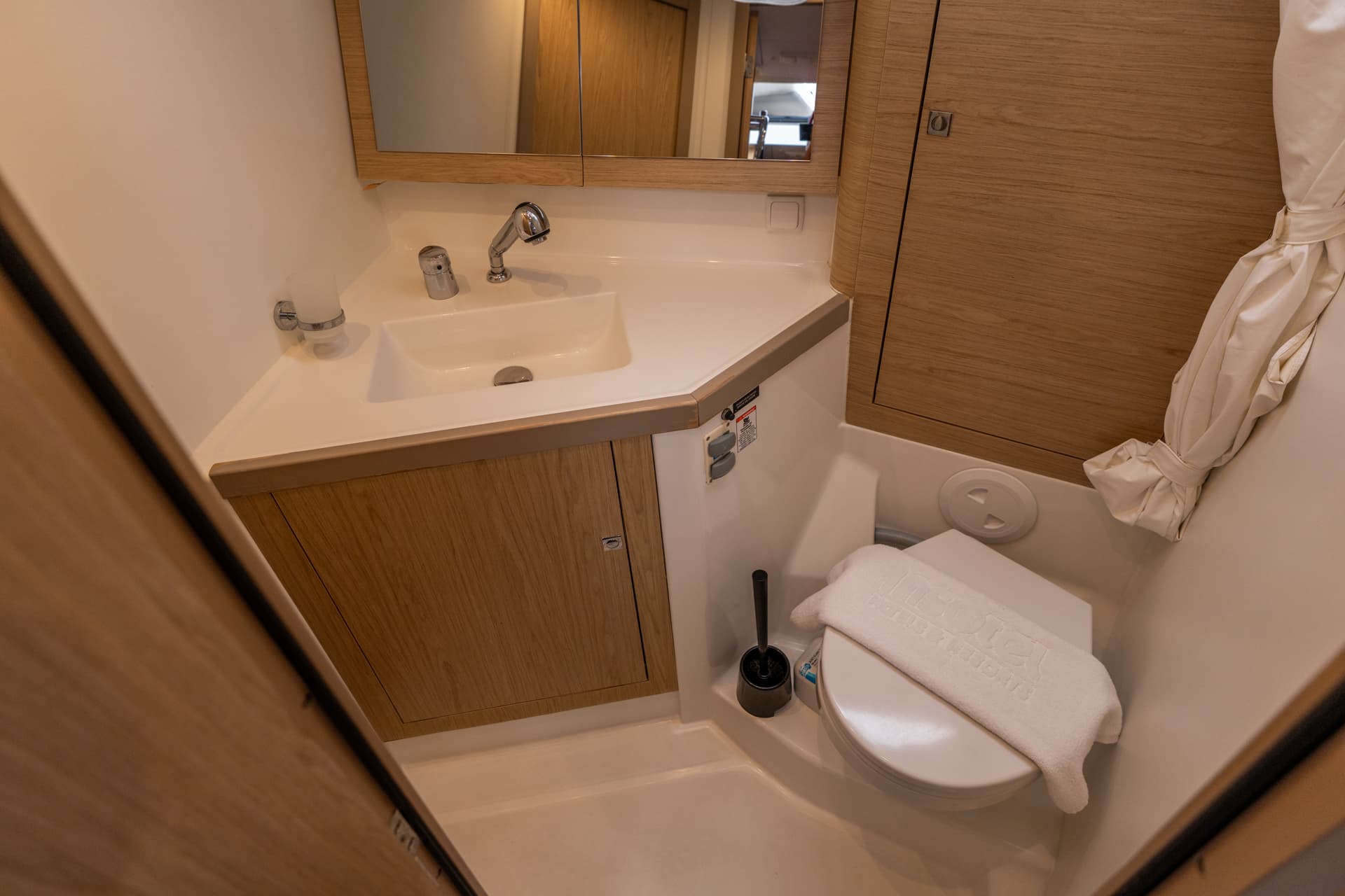 Oceanis 45 - photo 25