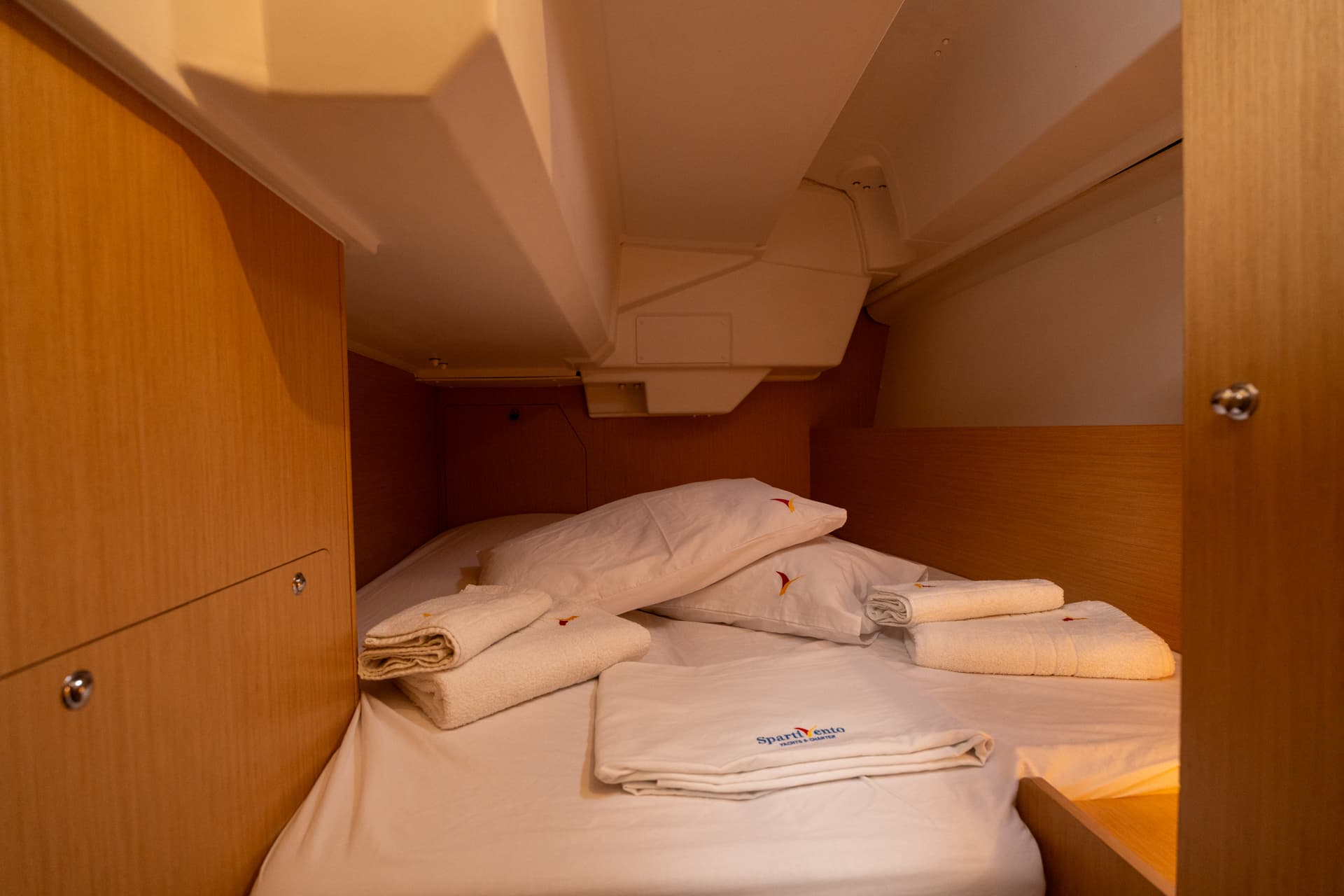 Oceanis 38.1 - photo 7