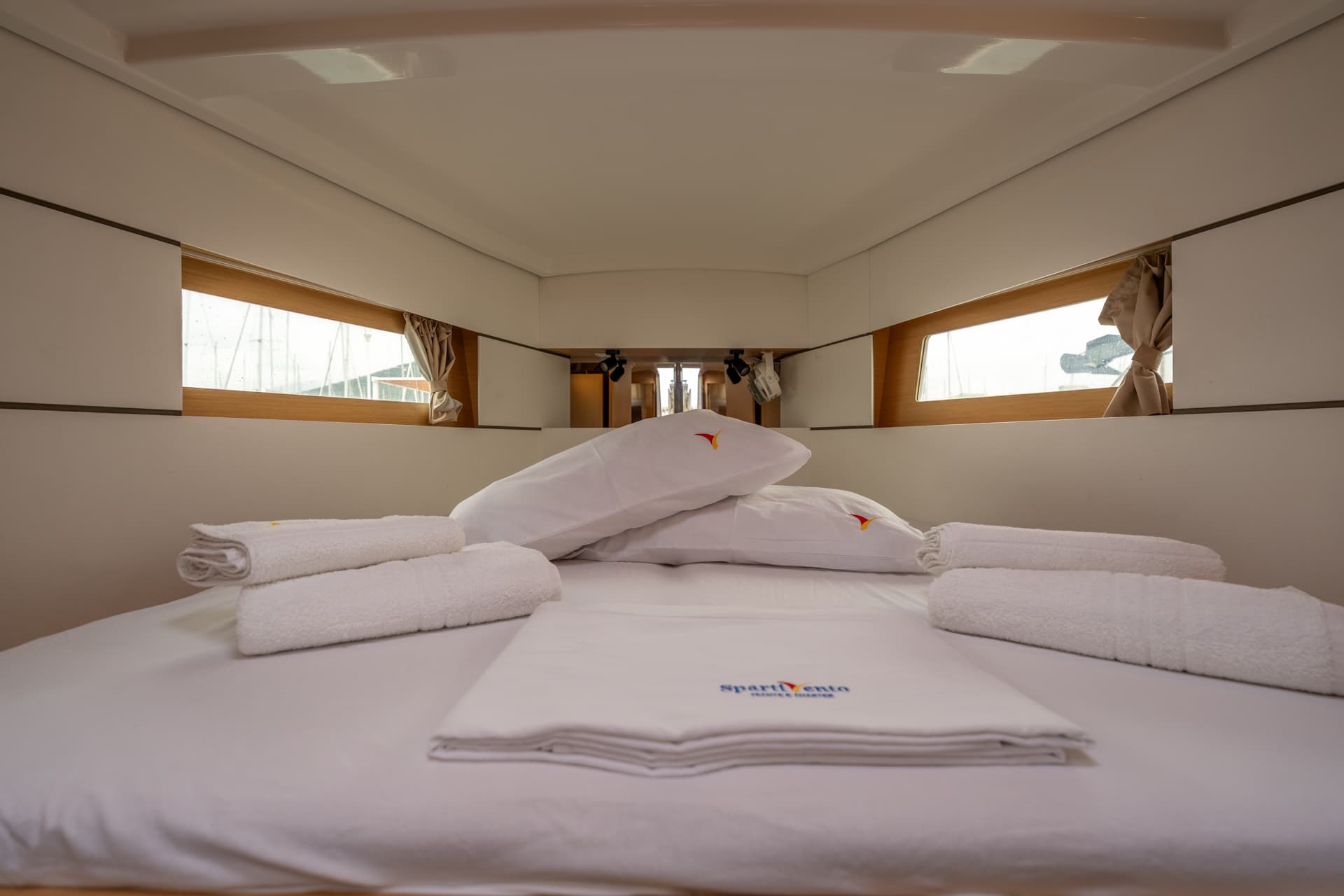 Oceanis 38.1 - photo 9