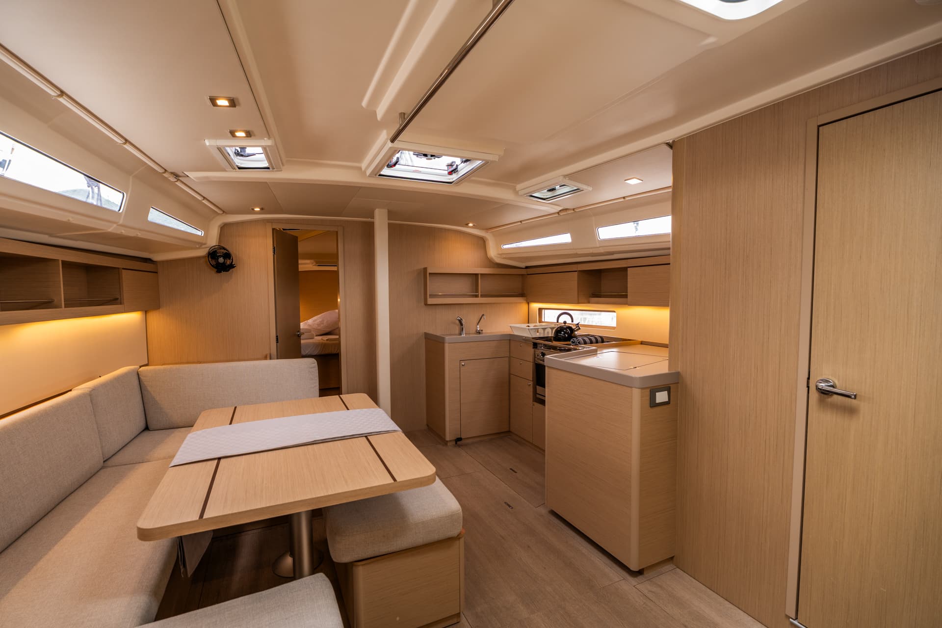 Oceanis 40.1 - photo 14