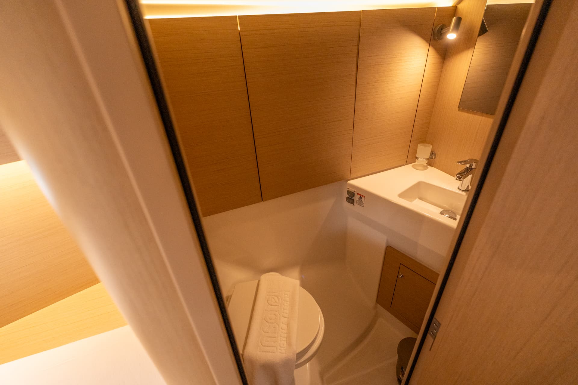 Oceanis 40.1 - photo 8