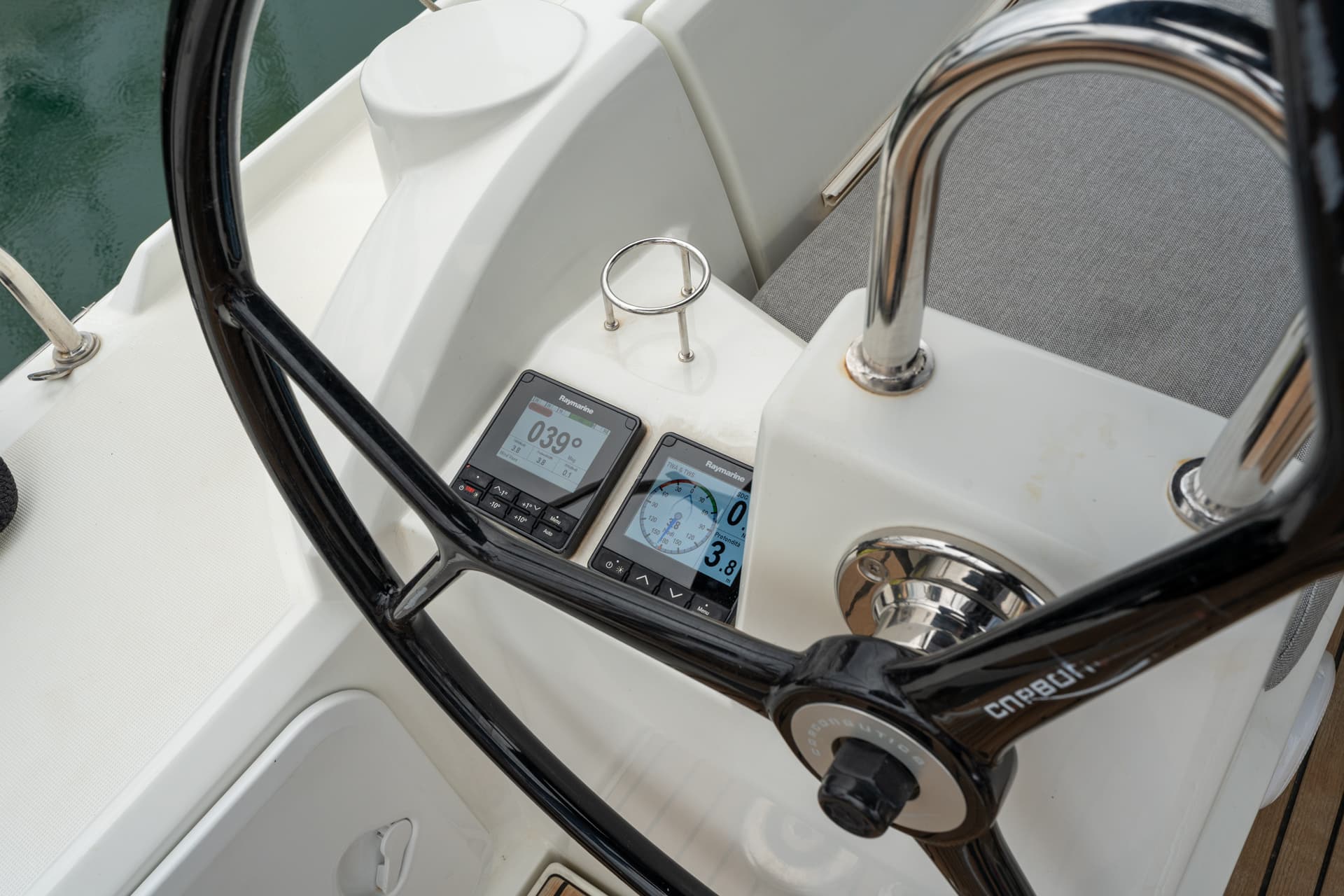 Oceanis 34.1 - photo 4