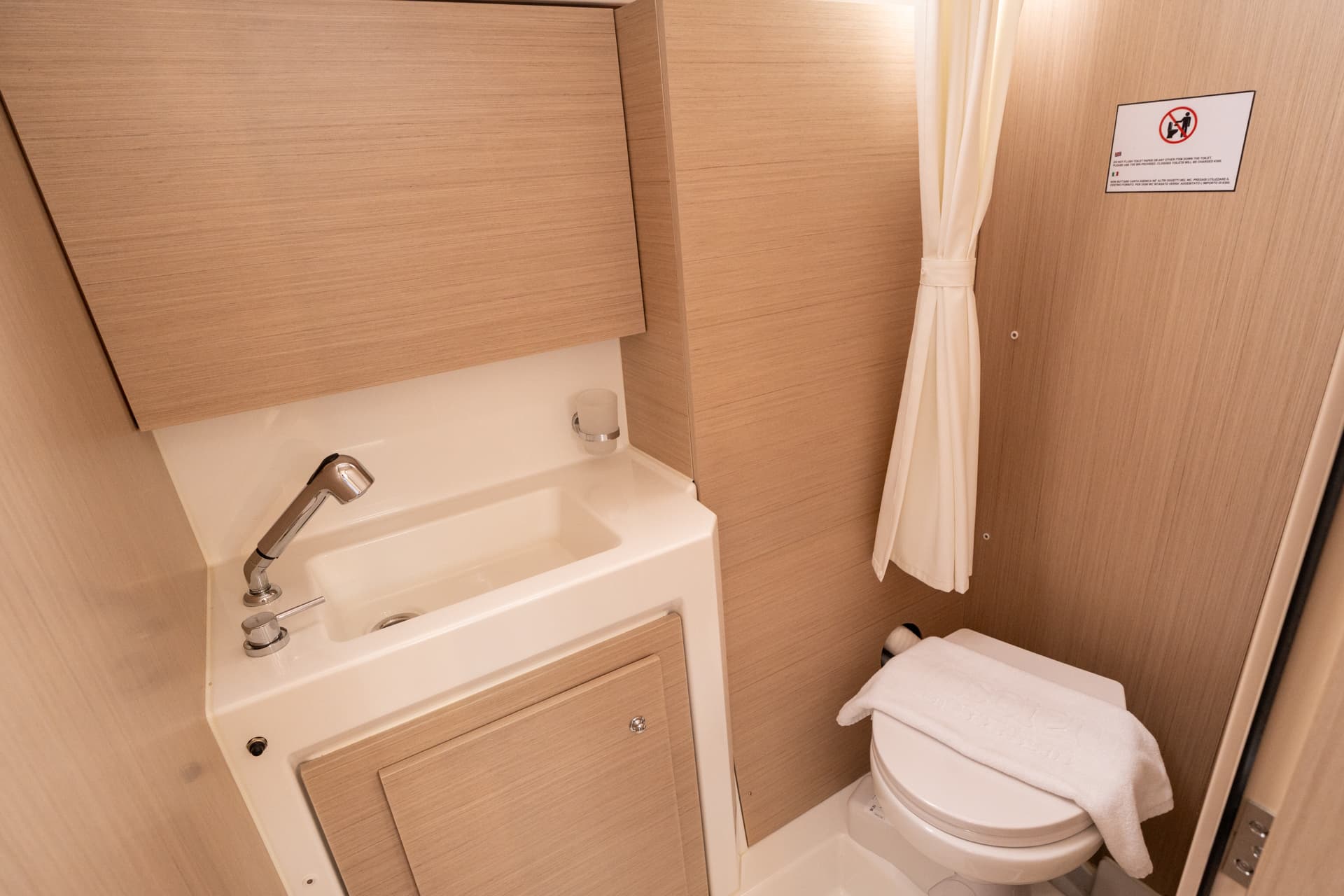 Oceanis 37.1 - photo 5