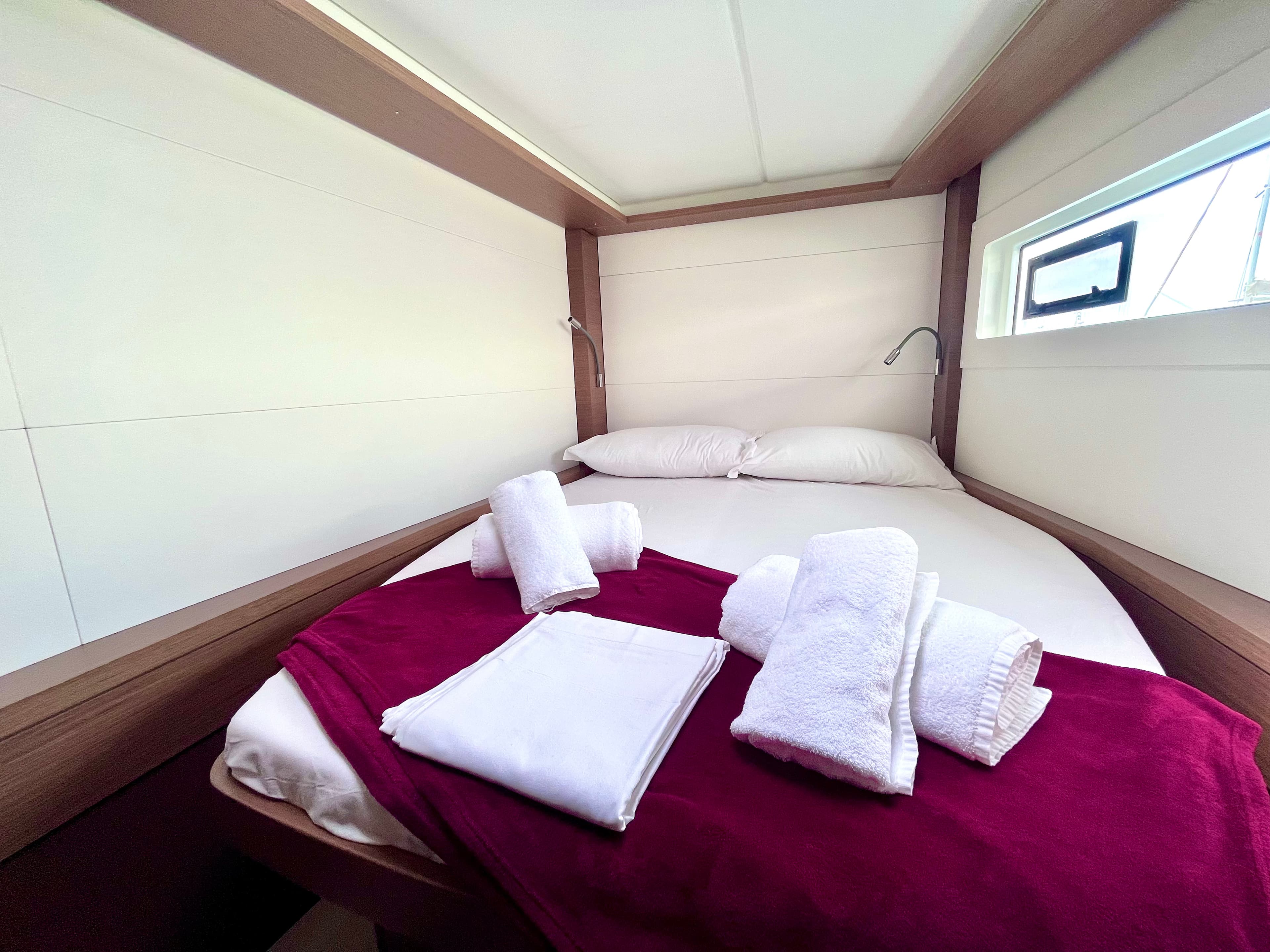 Lagoon 46  - photo 5