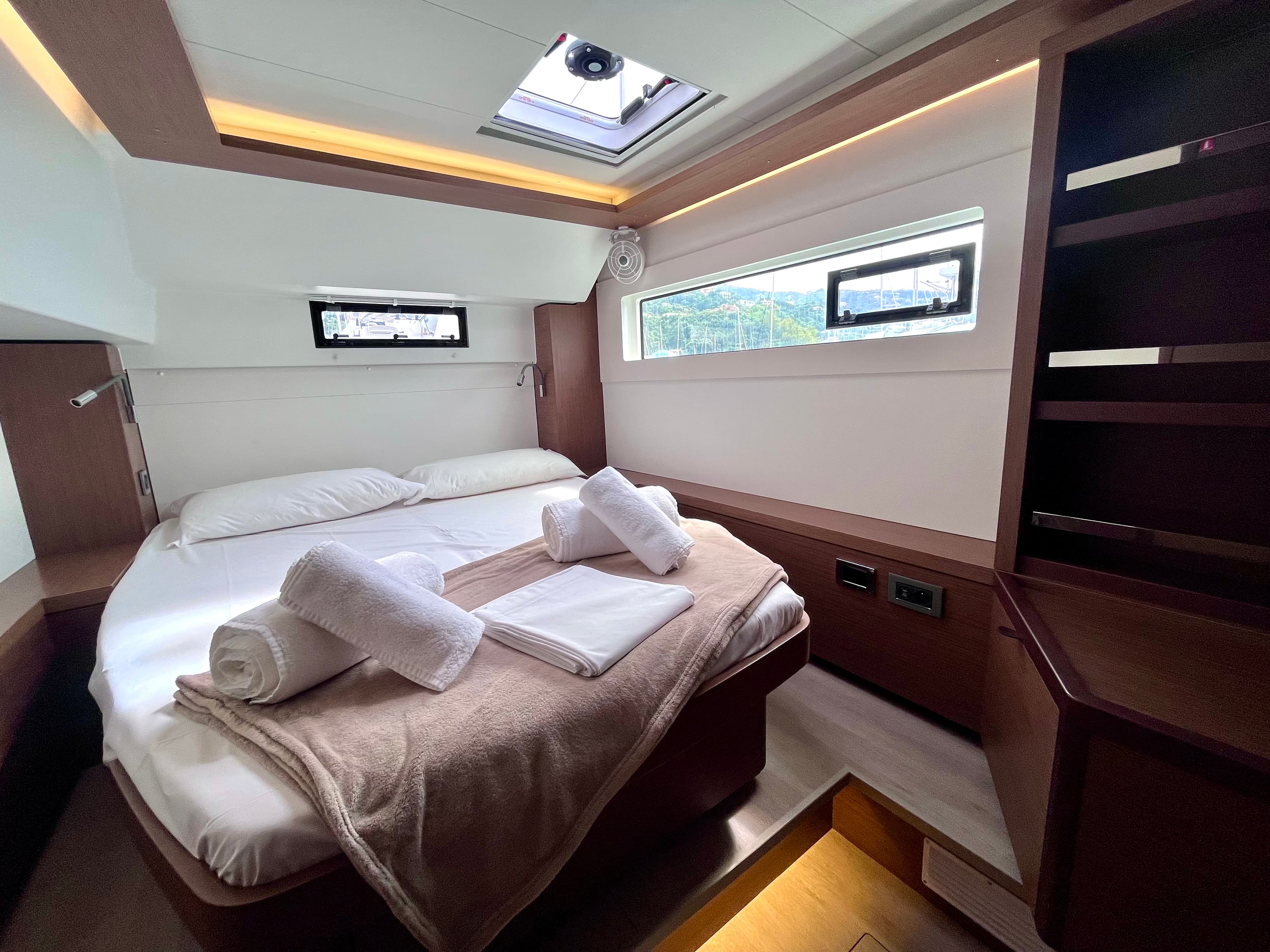 Lagoon 46  - photo 9