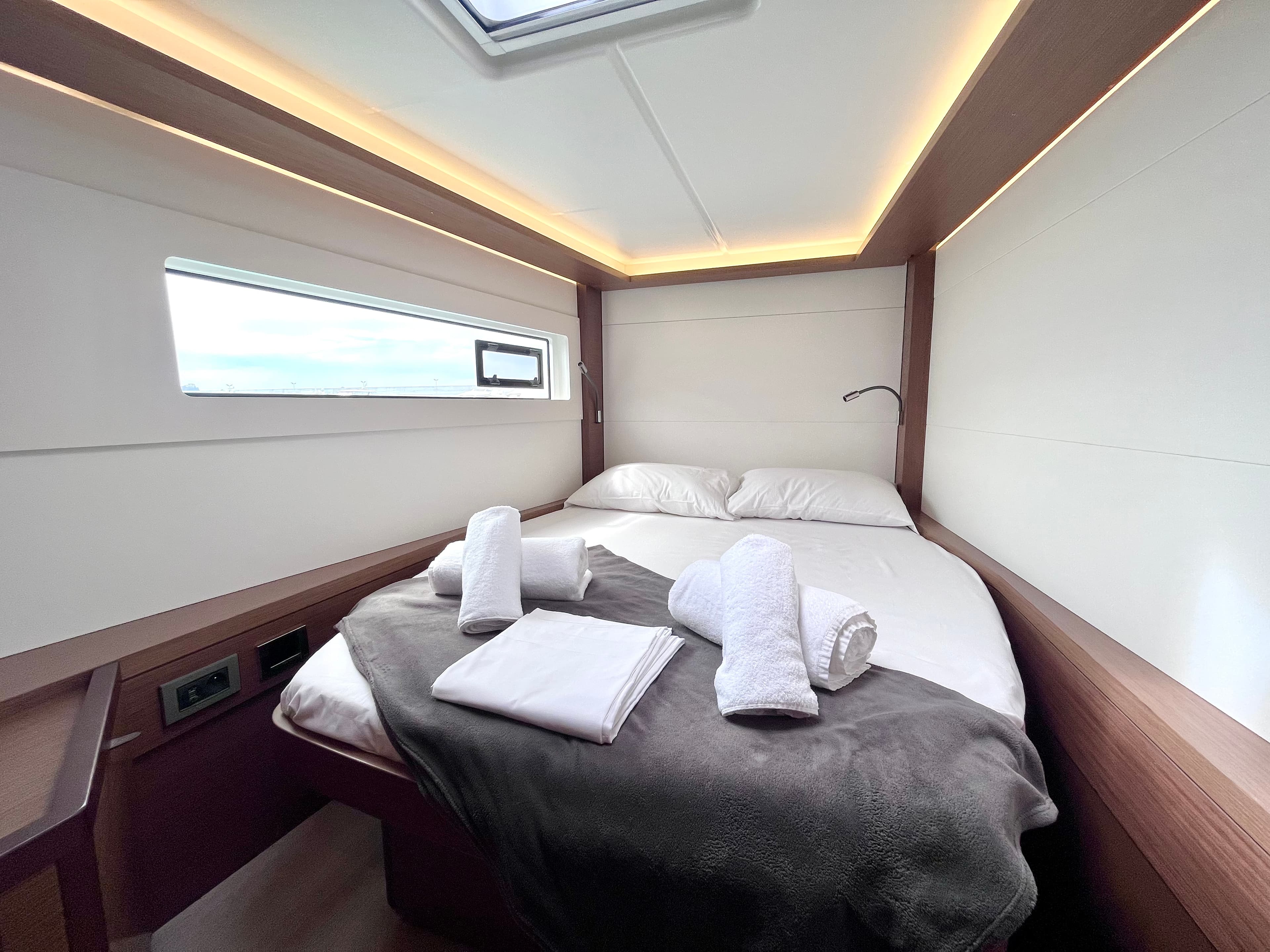 Lagoon 46  - photo 7