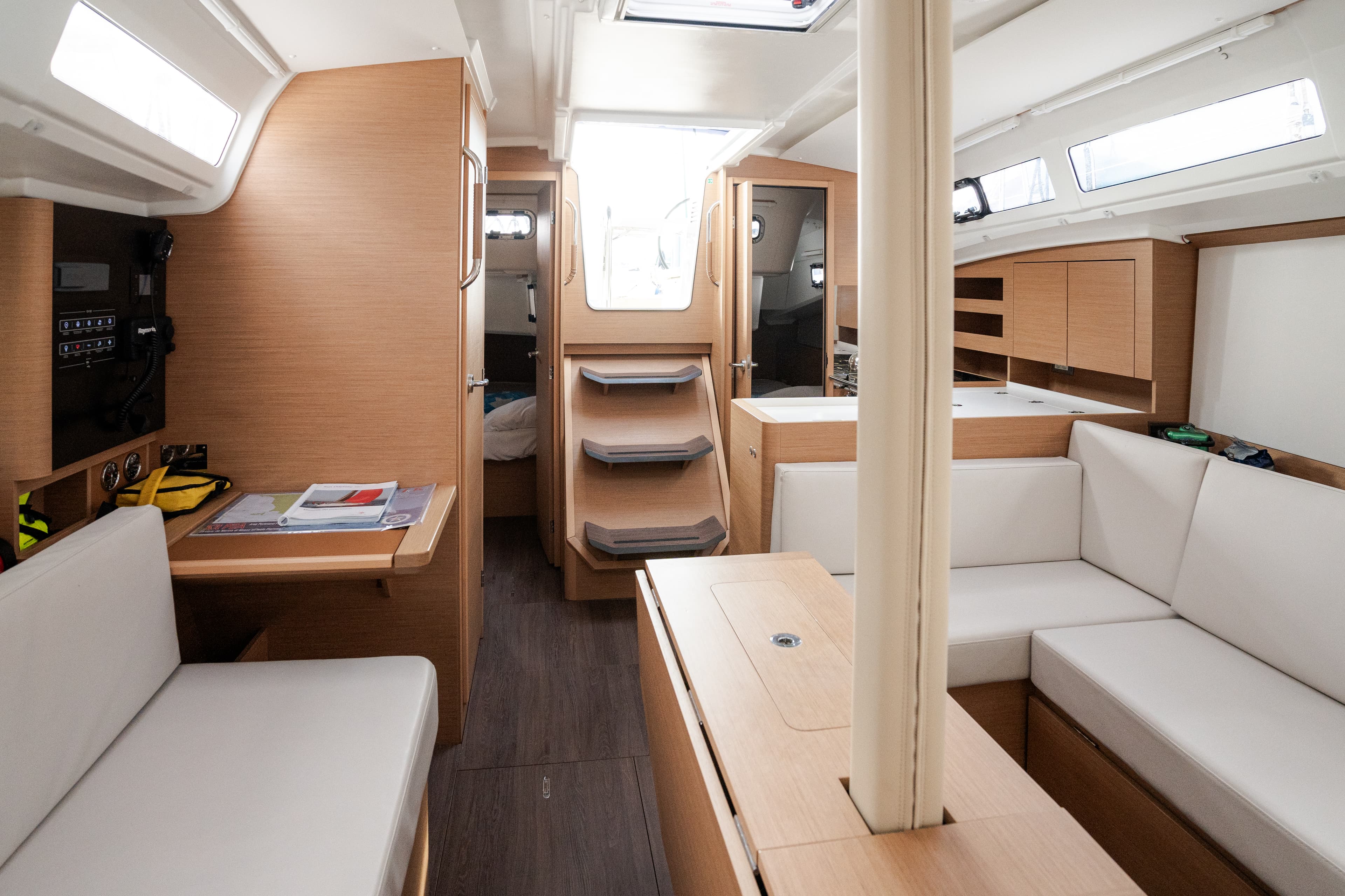 Sun Odyssey 380 - photo 4