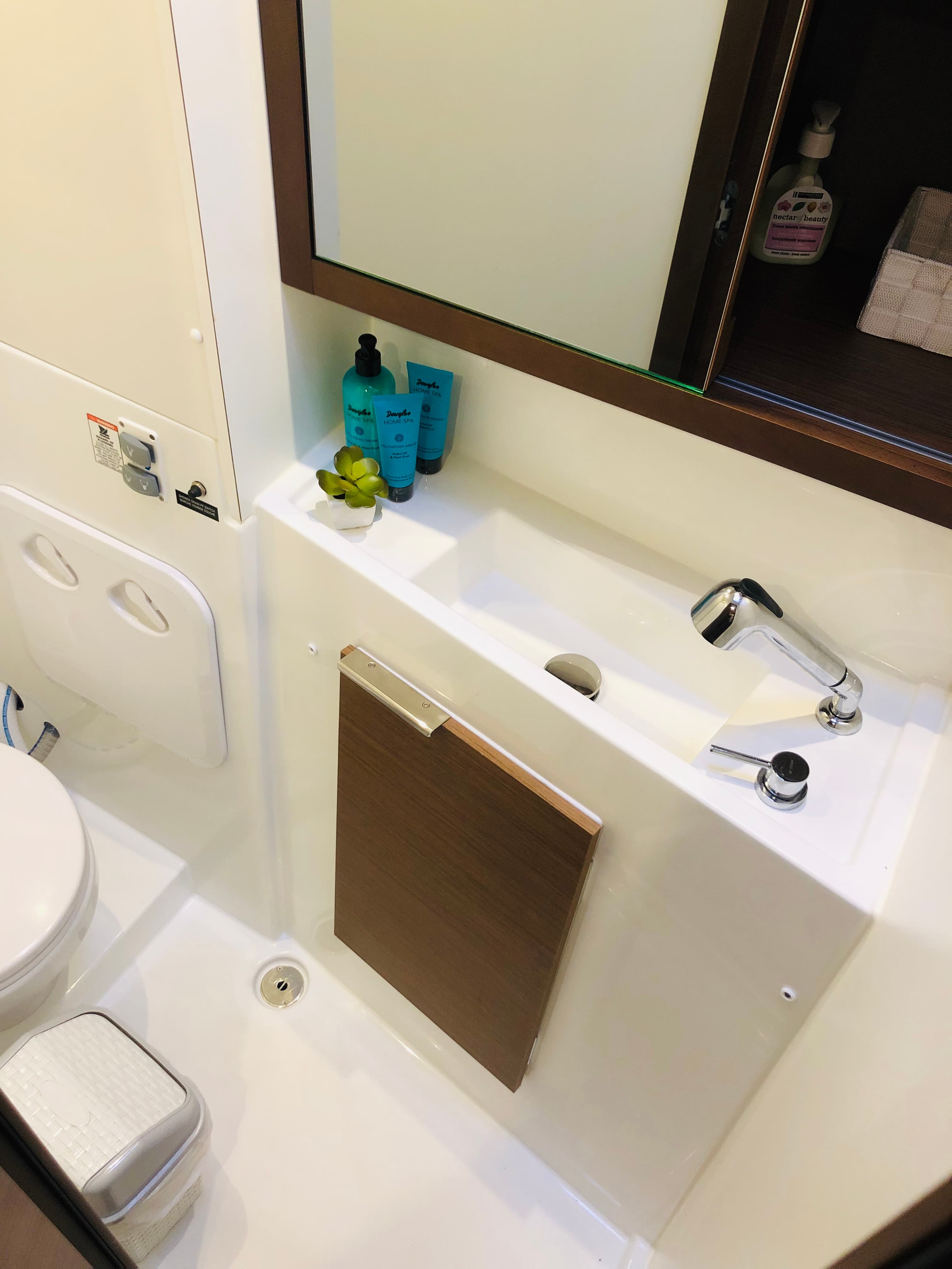 Lagoon 40 - photo 10