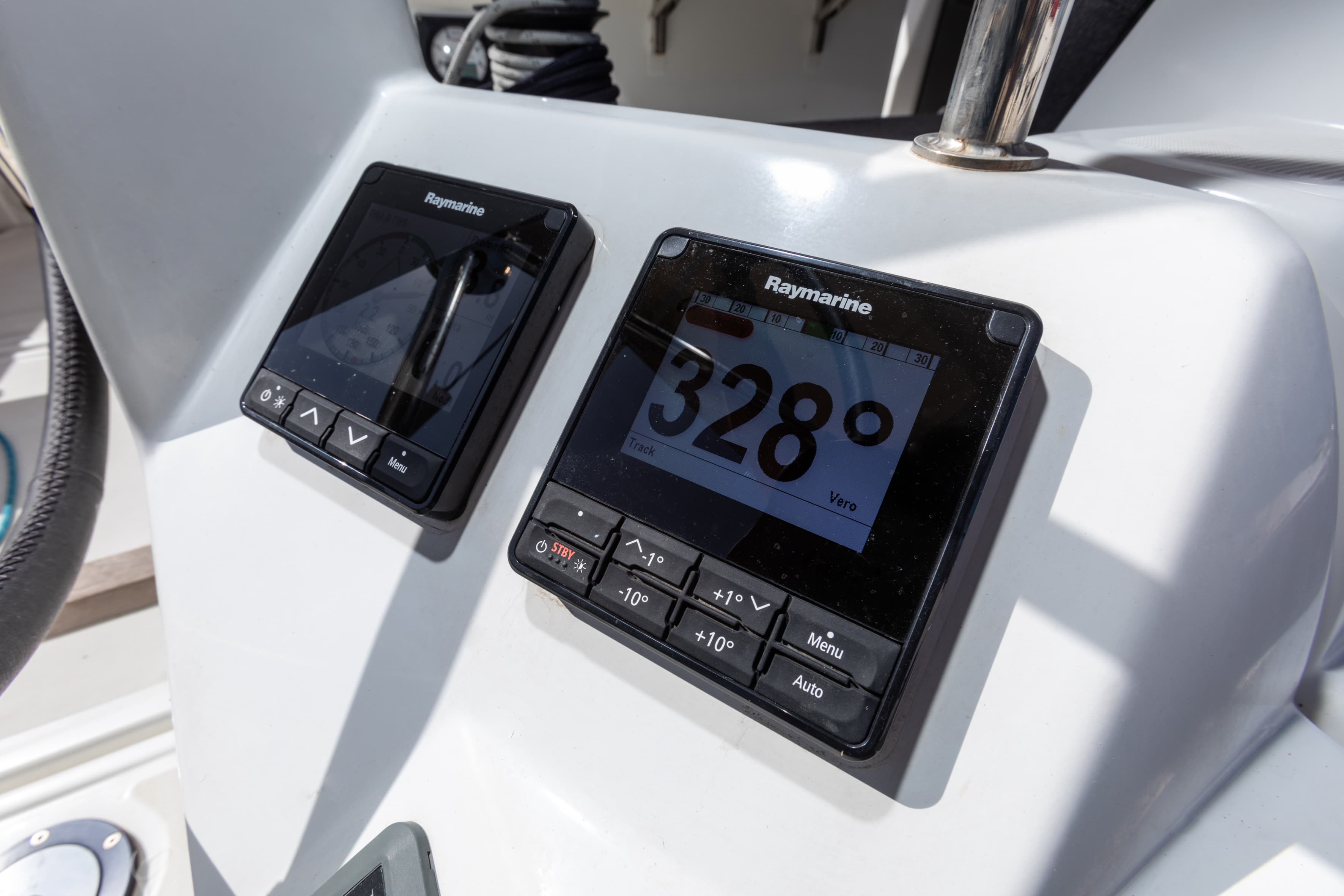 Sun Odyssey 440 - photo 11