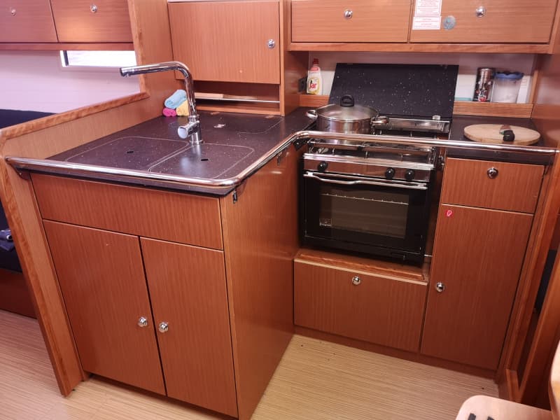 Bavaria 36 - photo 13