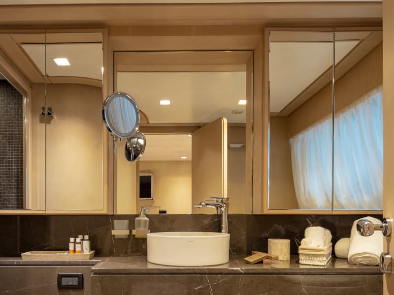 Admiral 101 - photo 51