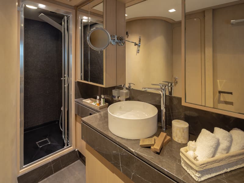 Admiral 101 - photo 84