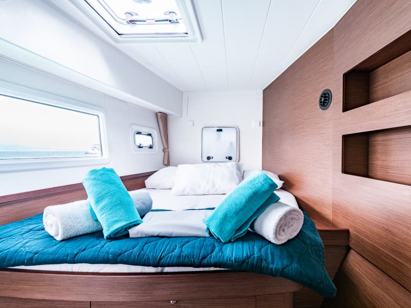 Lagoon 42 - photo 16