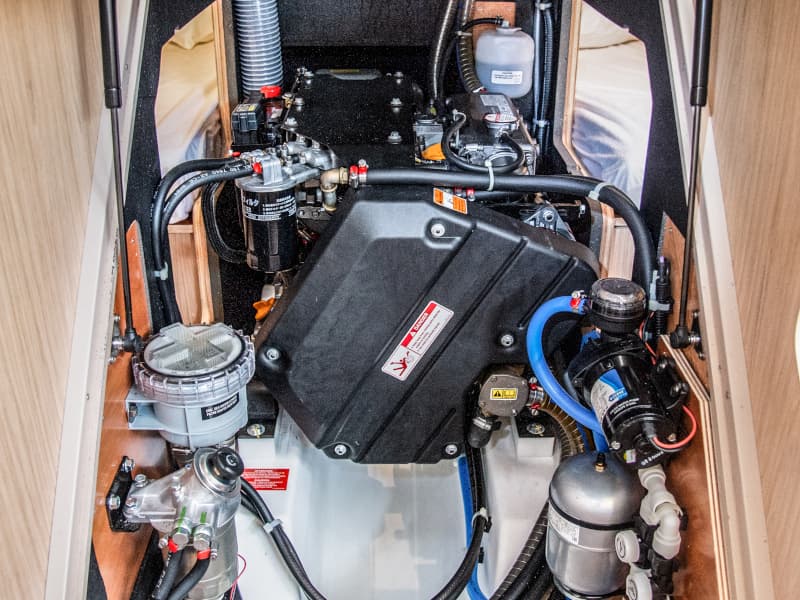 Oceanis 41.1 - photo 13