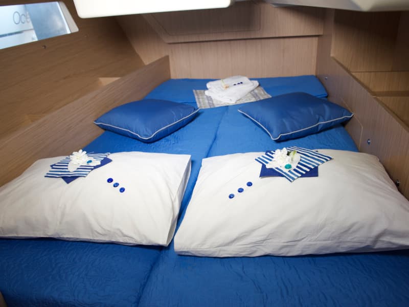 Oceanis 41.1 - photo 12