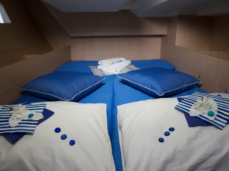 Oceanis 41.1 - photo 7