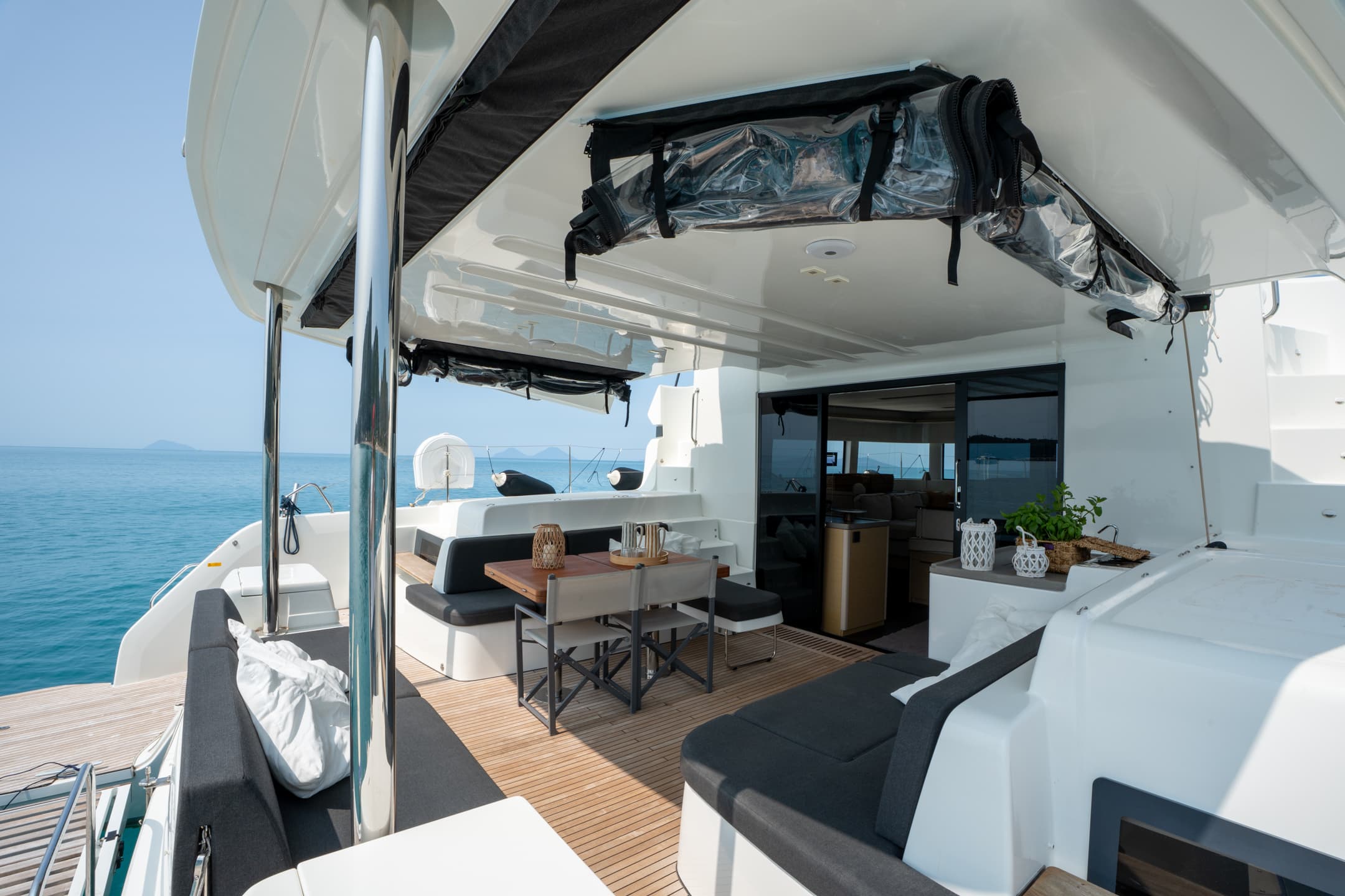 Lagoon 51 - photo 17