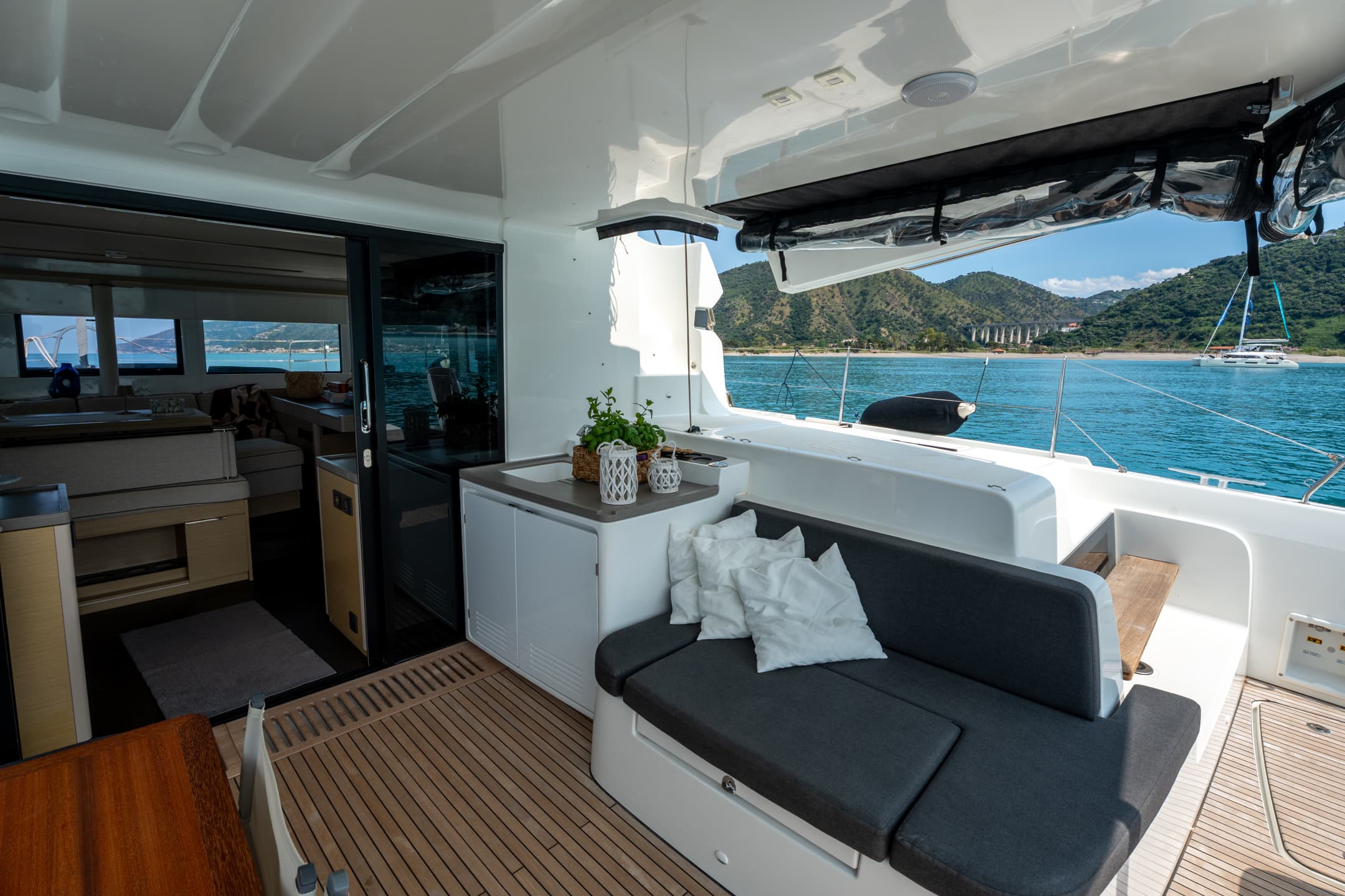 Lagoon 51 - photo 43