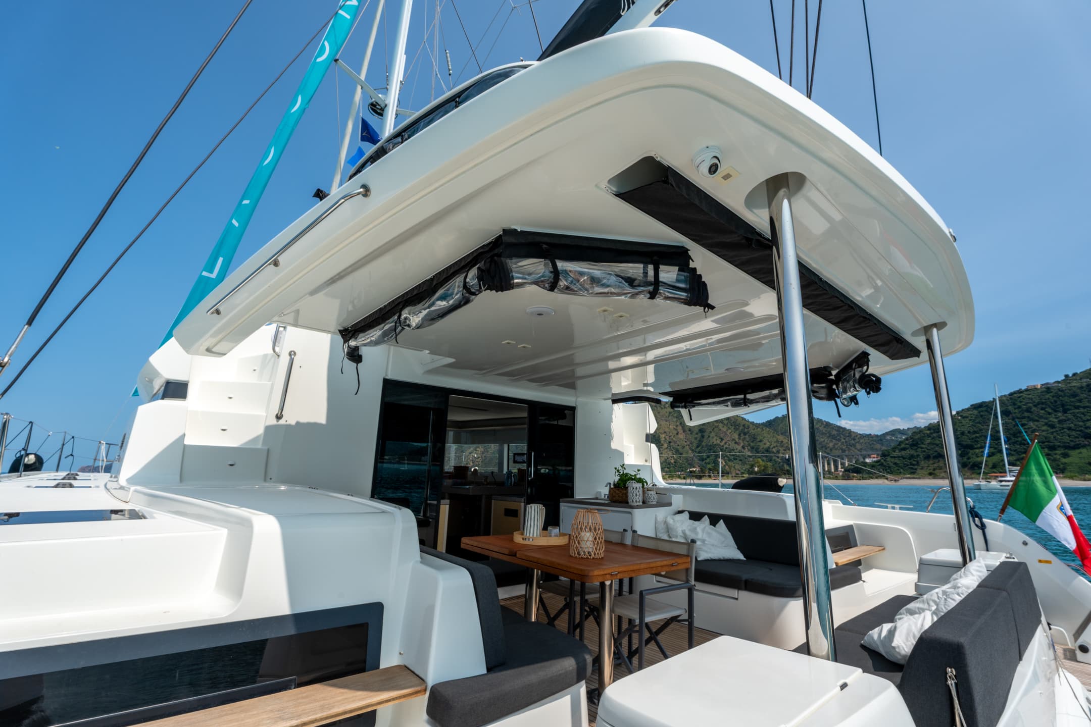 Lagoon 51 - photo 25