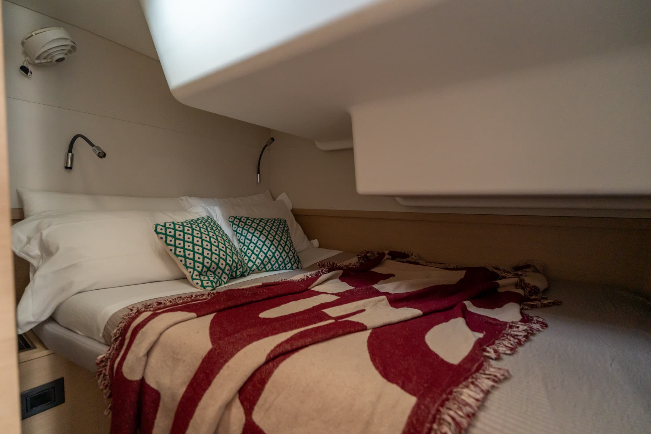 Lagoon 51 - photo 33