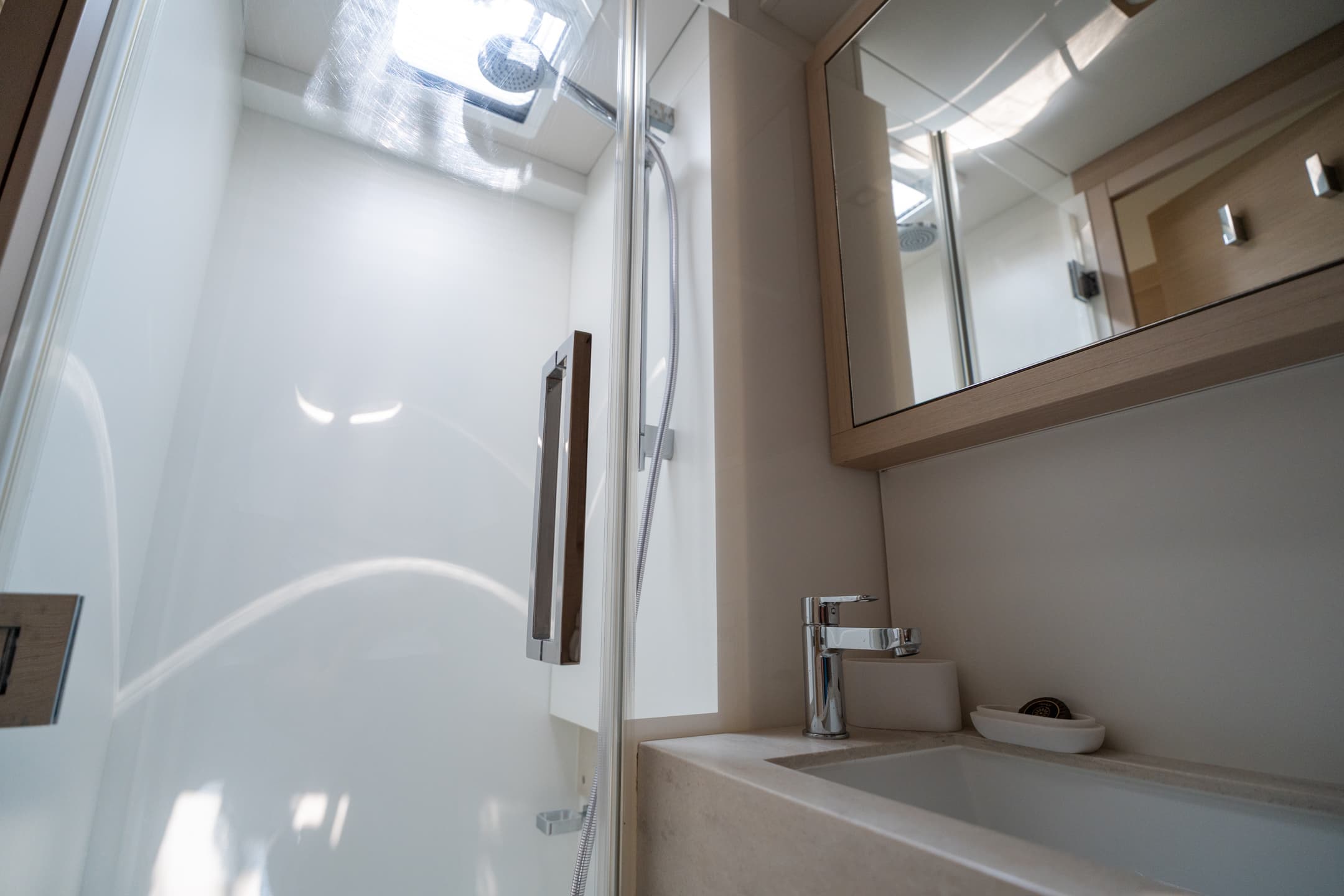 Lagoon 51 - photo 32