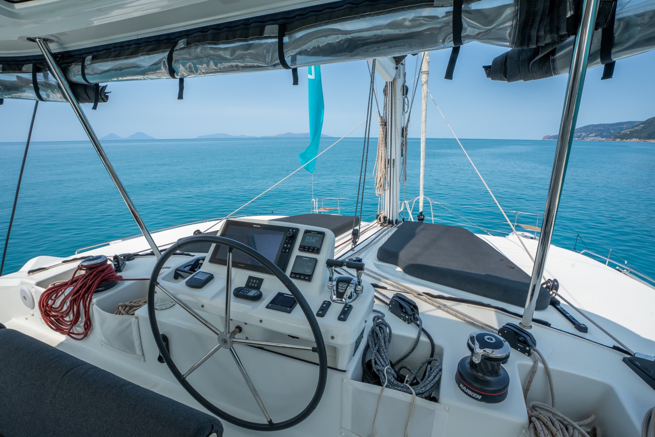 Lagoon 51 - photo 20