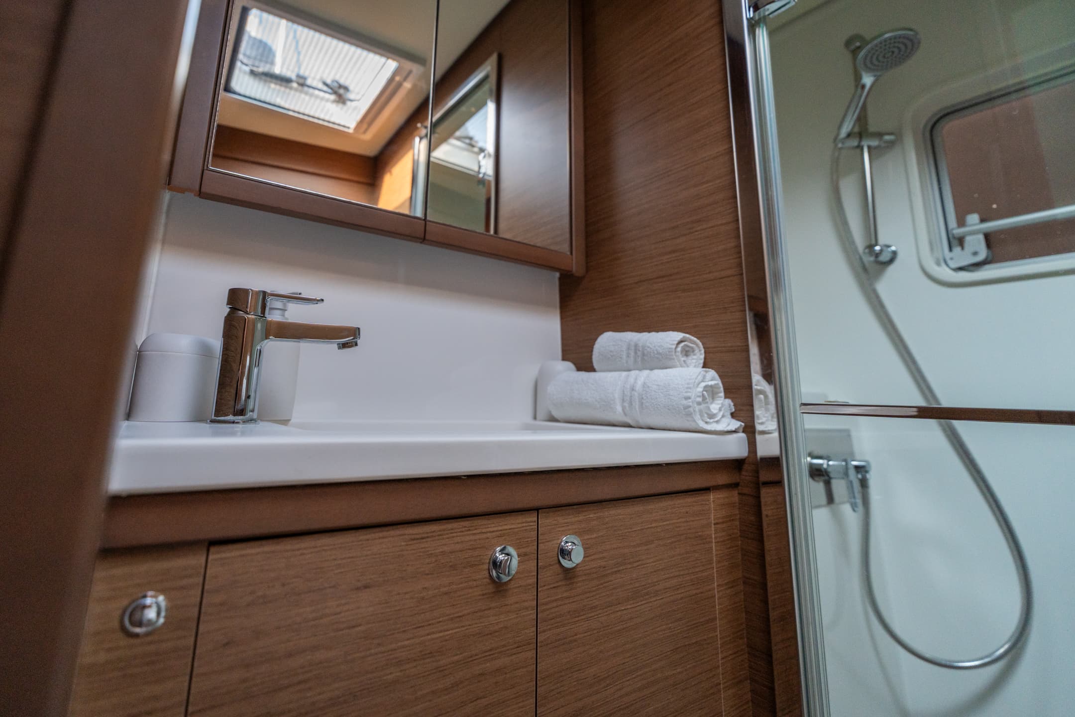 Lagoon 52F - photo 12