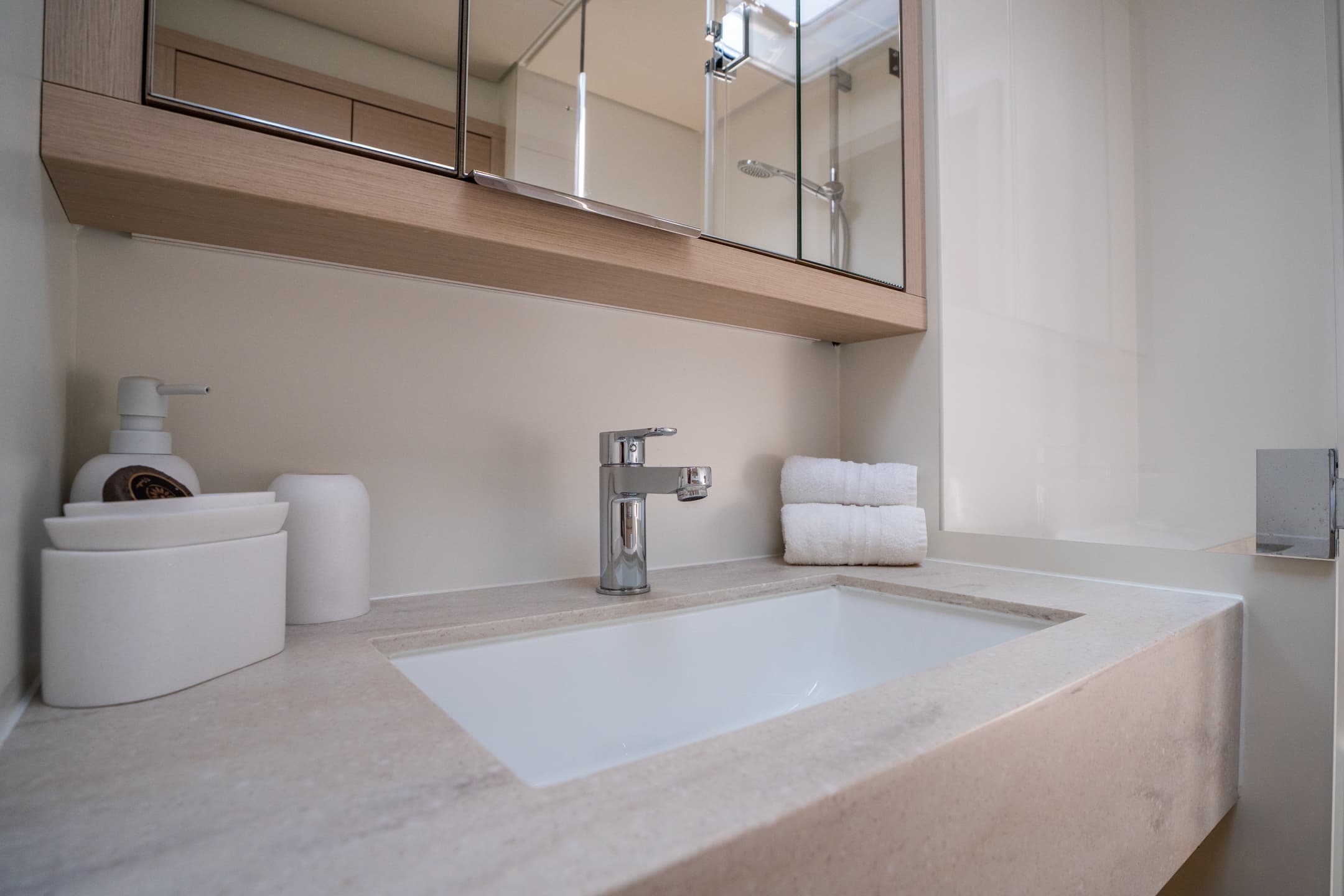 Lagoon 55 - photo 15