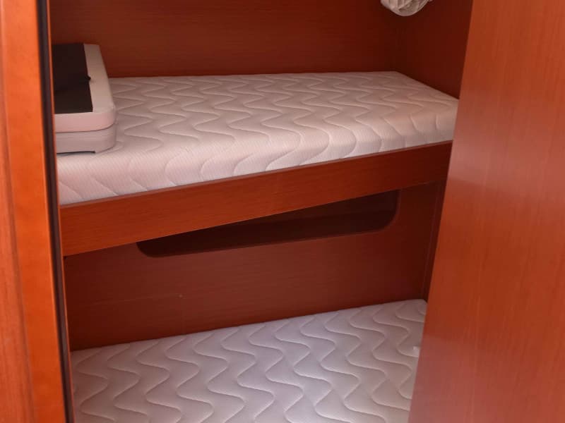 Oceanis 51.1 - photo 13