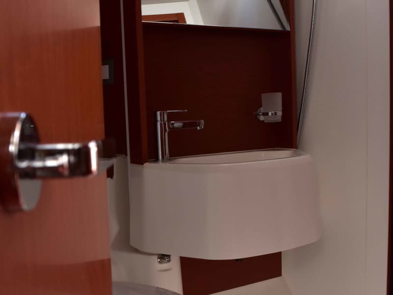 Oceanis 51.1 - photo 14