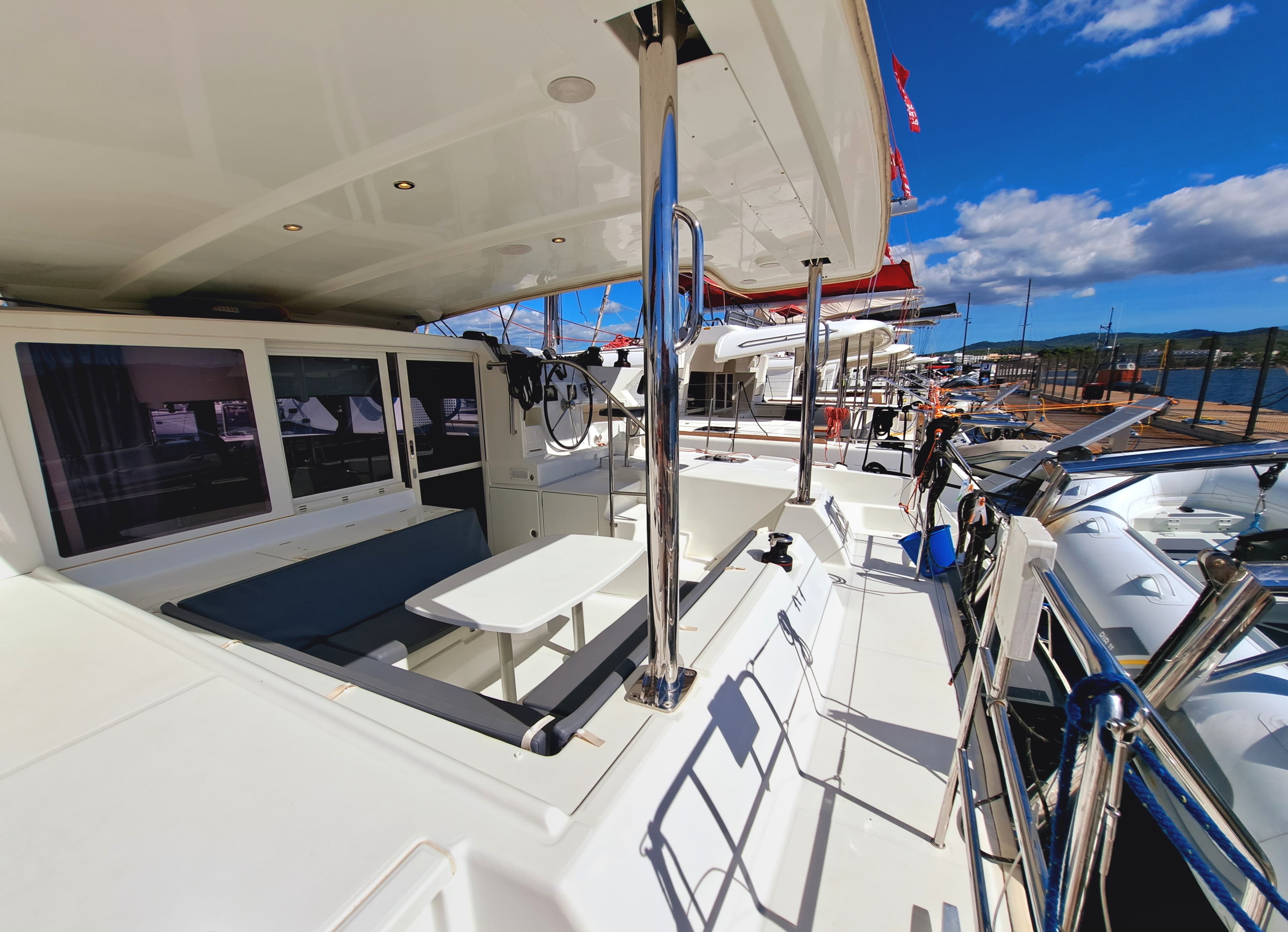 Lagoon 421 - photo 6