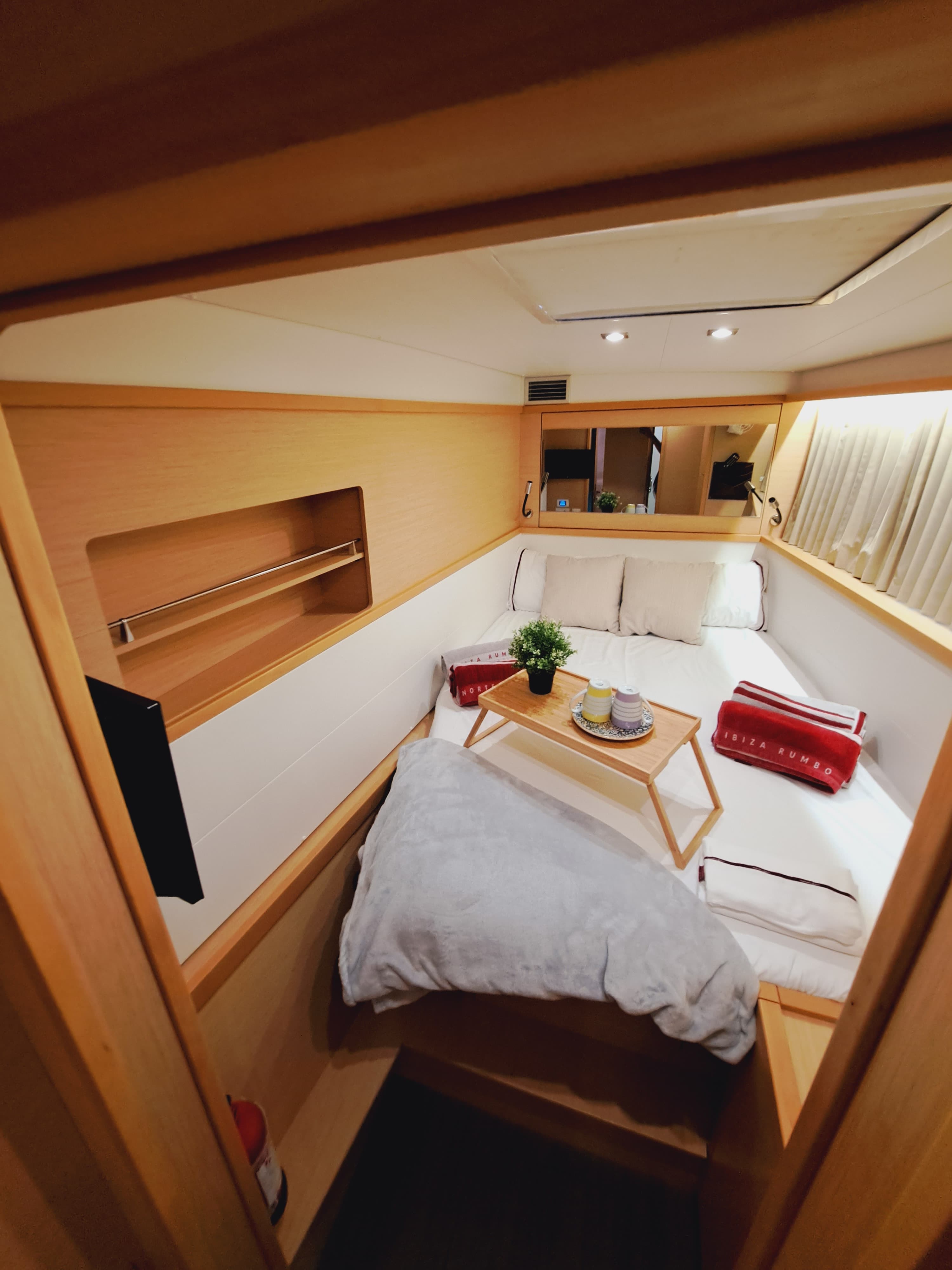 Lagoon 450 - photo 13