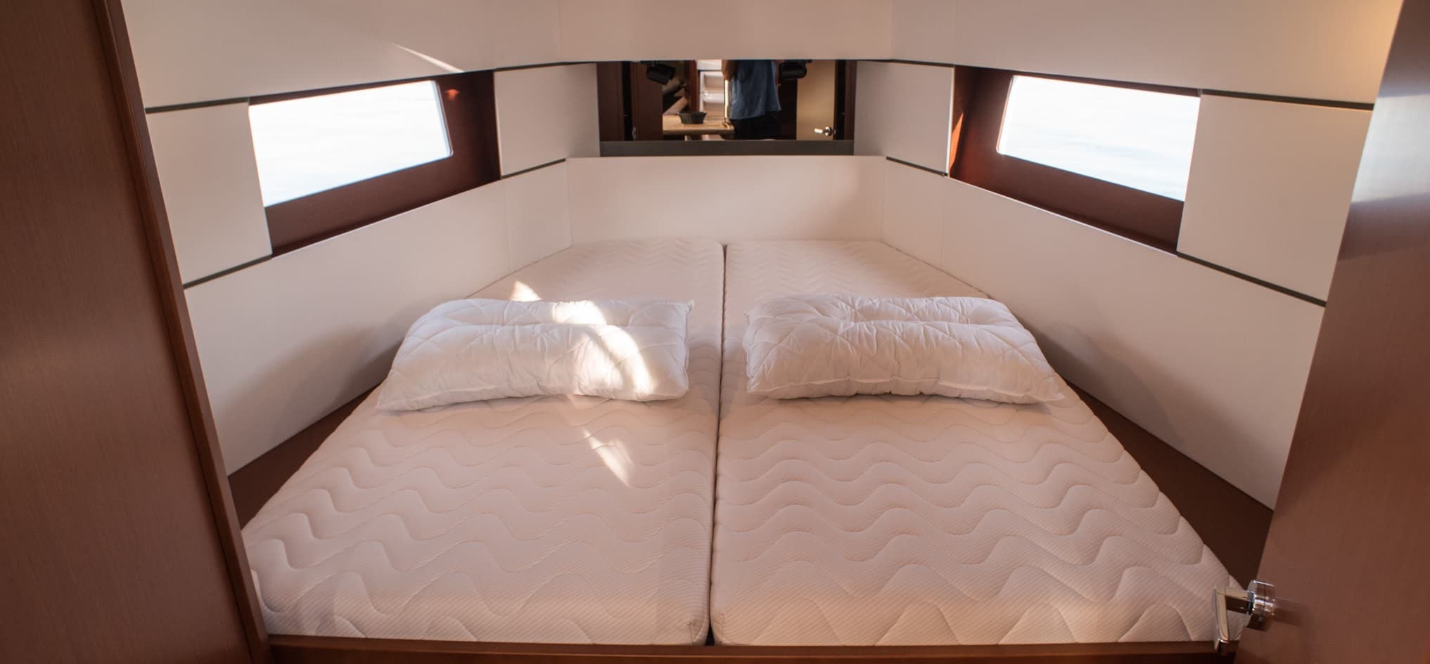 Oceanis 38.1 - photo 12