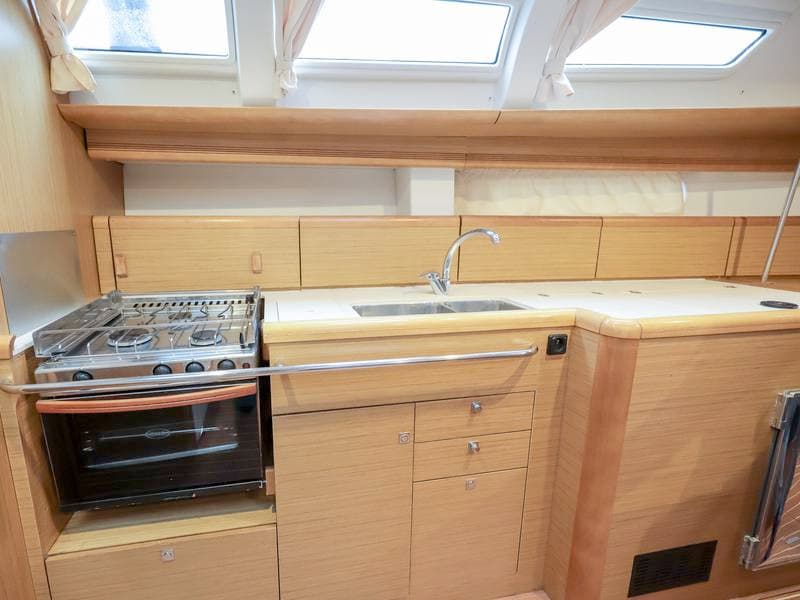 Sun Odyssey 44 i - photo 8